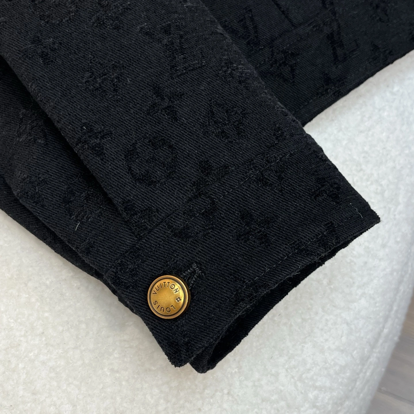 wg.luxury- 8V Down jacket goose down embroidery 2colour item:E-F501J2313-2H